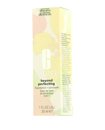 Clinique Beyond Perfecting Foundation + Concealer 05 Fair (30 ml)