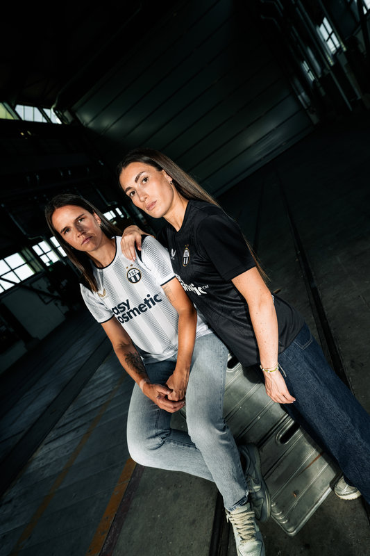 Speelster van FC Zürich Vrouwen in het witte shirt 2026/27